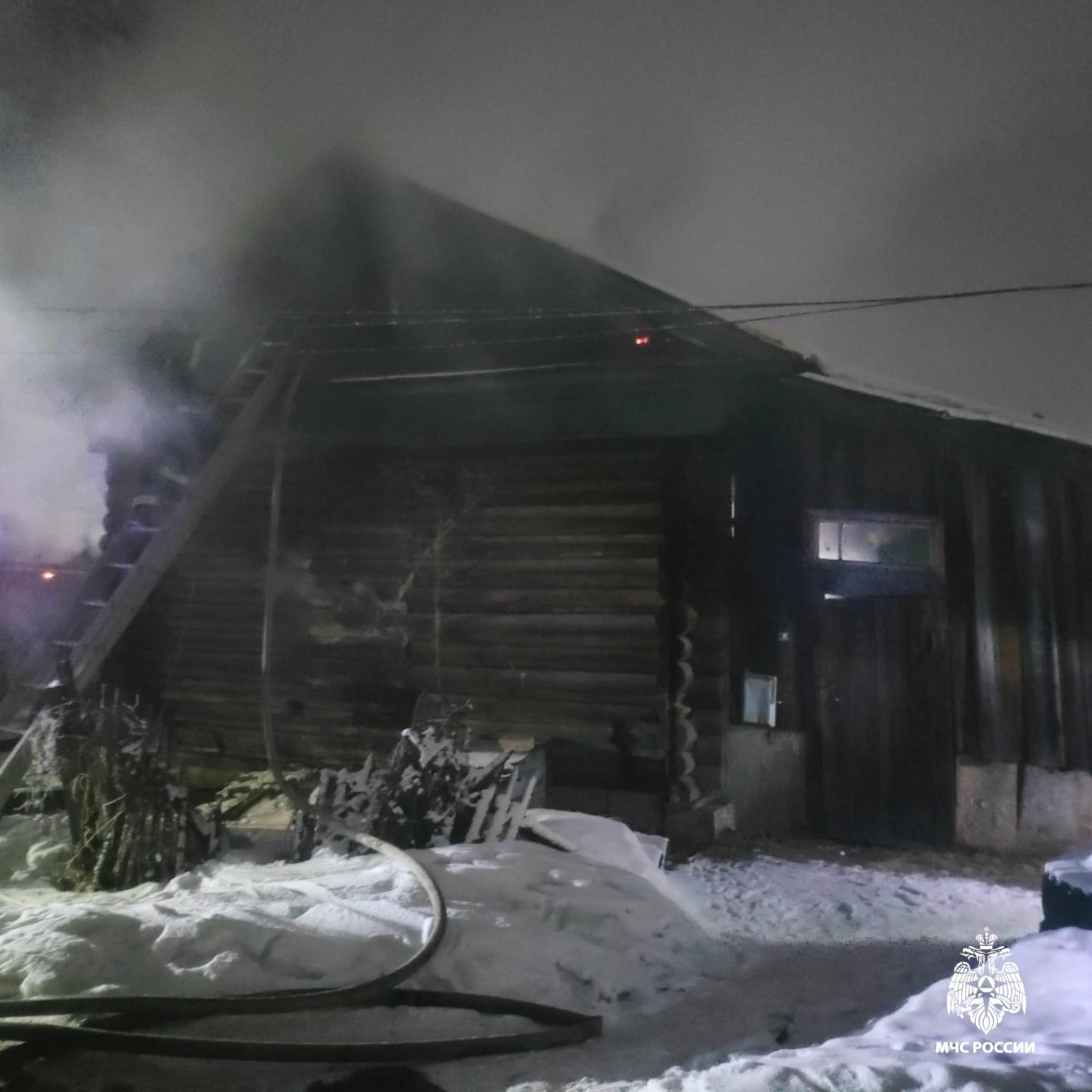 В пожаре на Набережной погибла жительница костромского райцентра