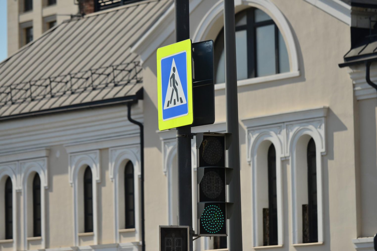 В костромской Венеции людям опасно переходить улицы