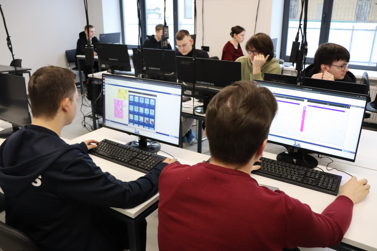 Современный корпус открыли в Высшей ИТ-школе КГУ