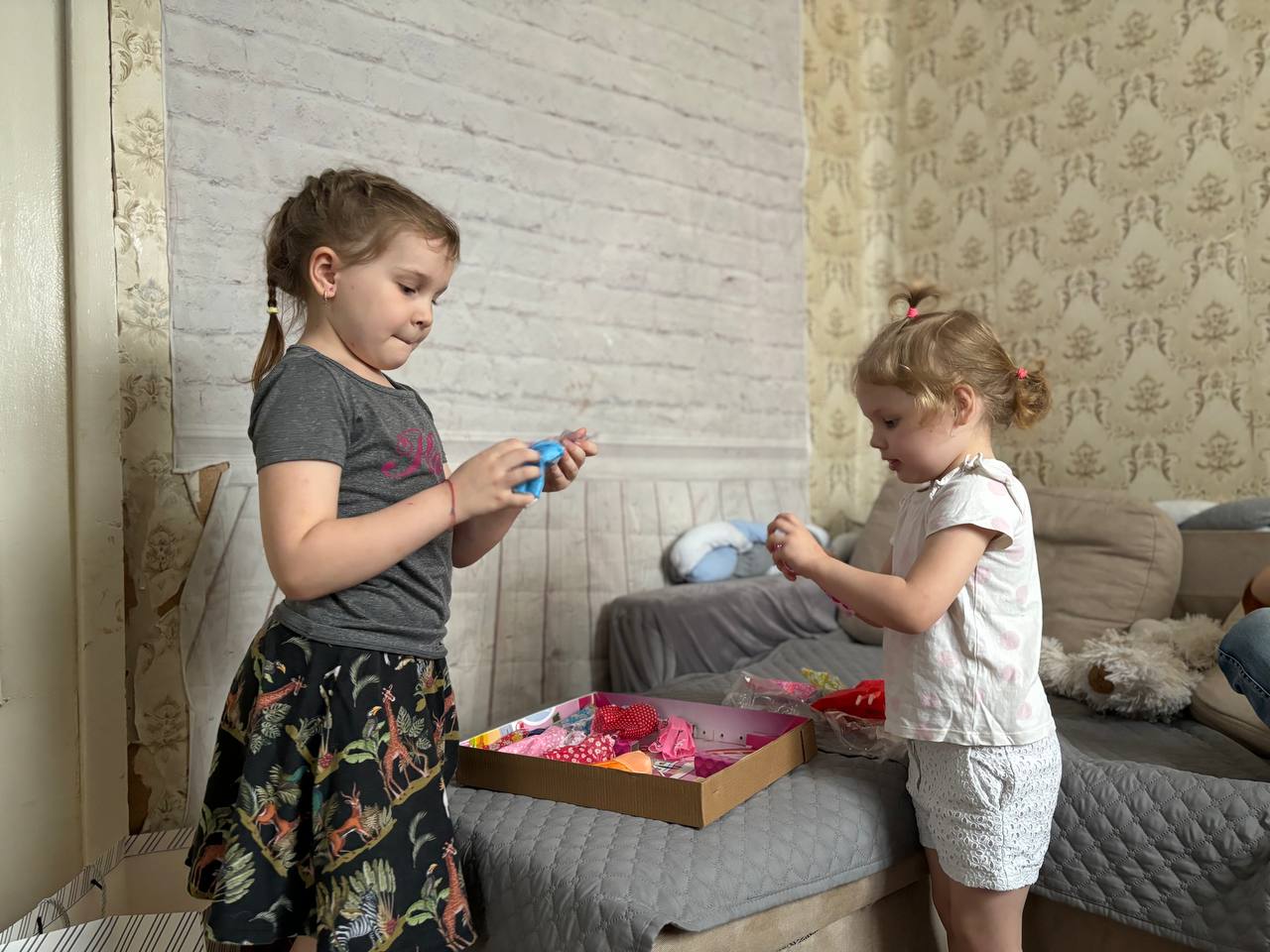 Многодетной семье Усовых под Костромой помогут построить новый дом