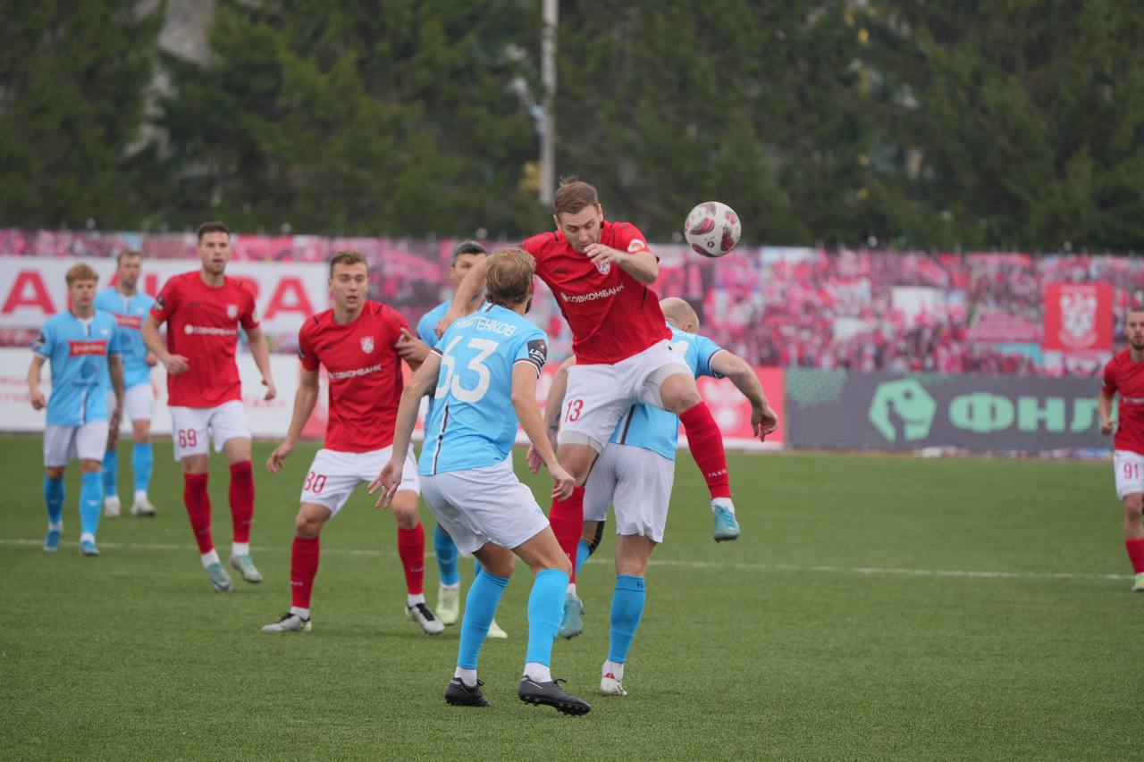 Костромской "Спартак" взял верх над футболистами Челябинска