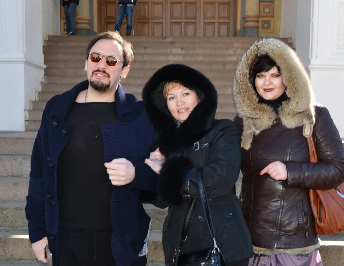Стас Михайлов прятался от поклонниц в Ипатьевском монастыре