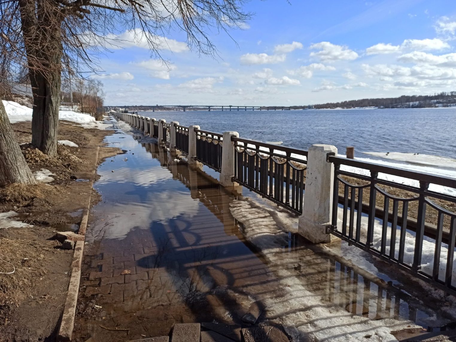 Россети подготовили сетевой комплекс к пику весеннего половодья