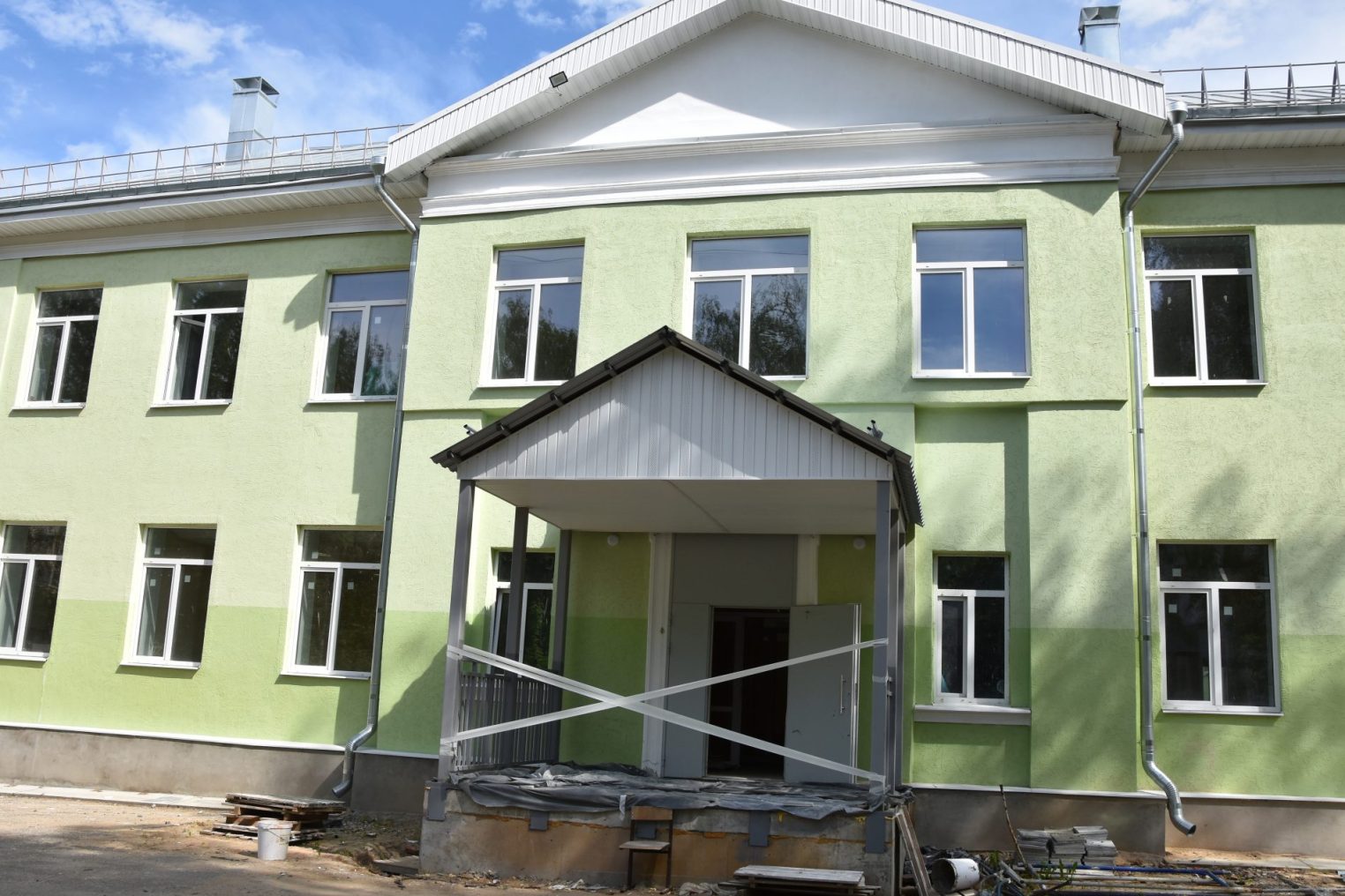 Капитальный ремонт школы № 28 завершается в Костроме