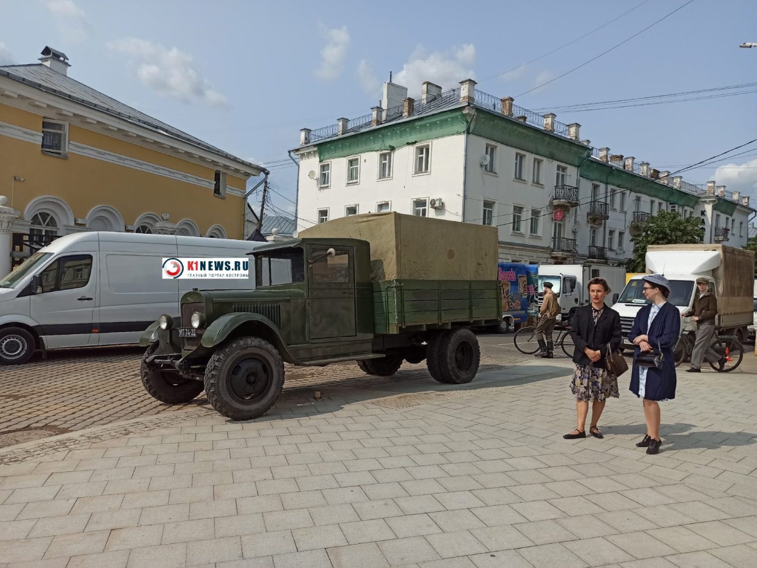 На Сусанинской площади Костромы снимают историческое кино. Видео