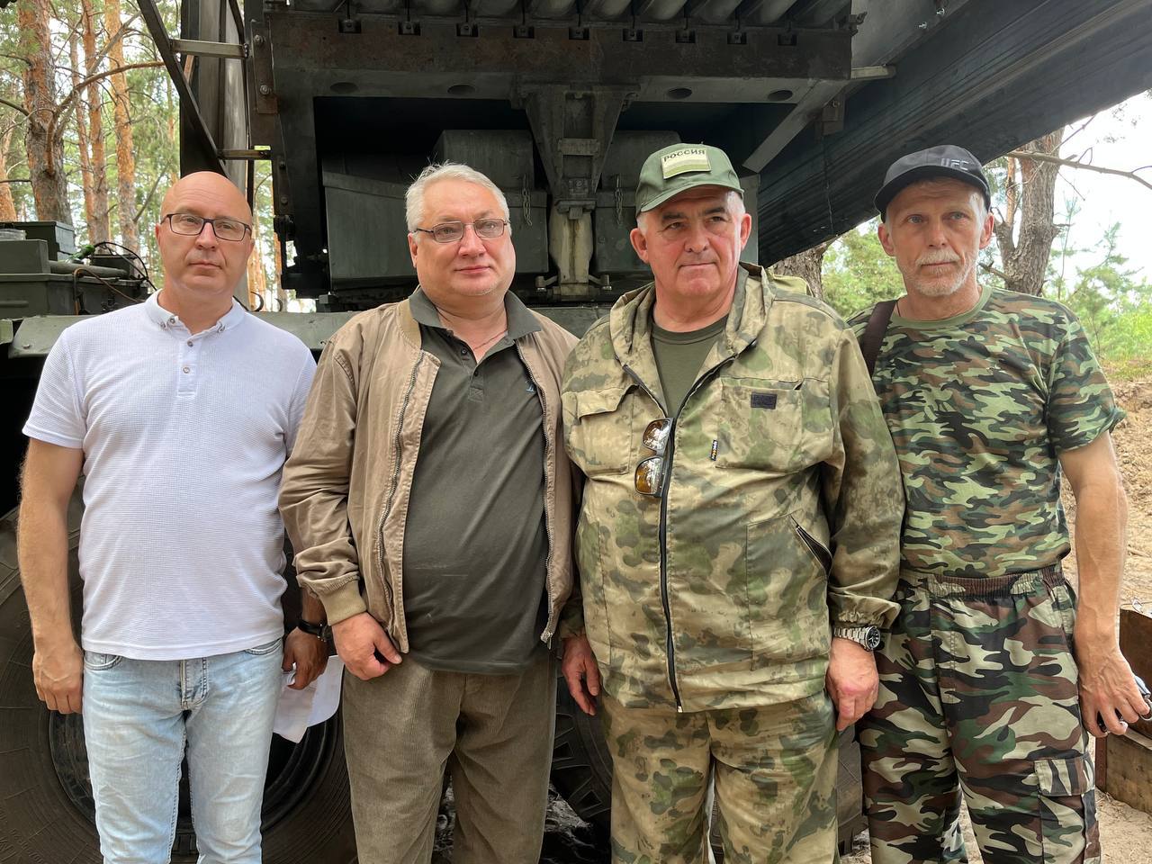 Костромские художники создают портреты земляков-героев в зоне СВО