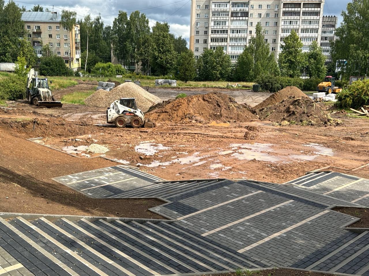 Оценить обновленный сквер за Волгой костромичи смогут в следующем году