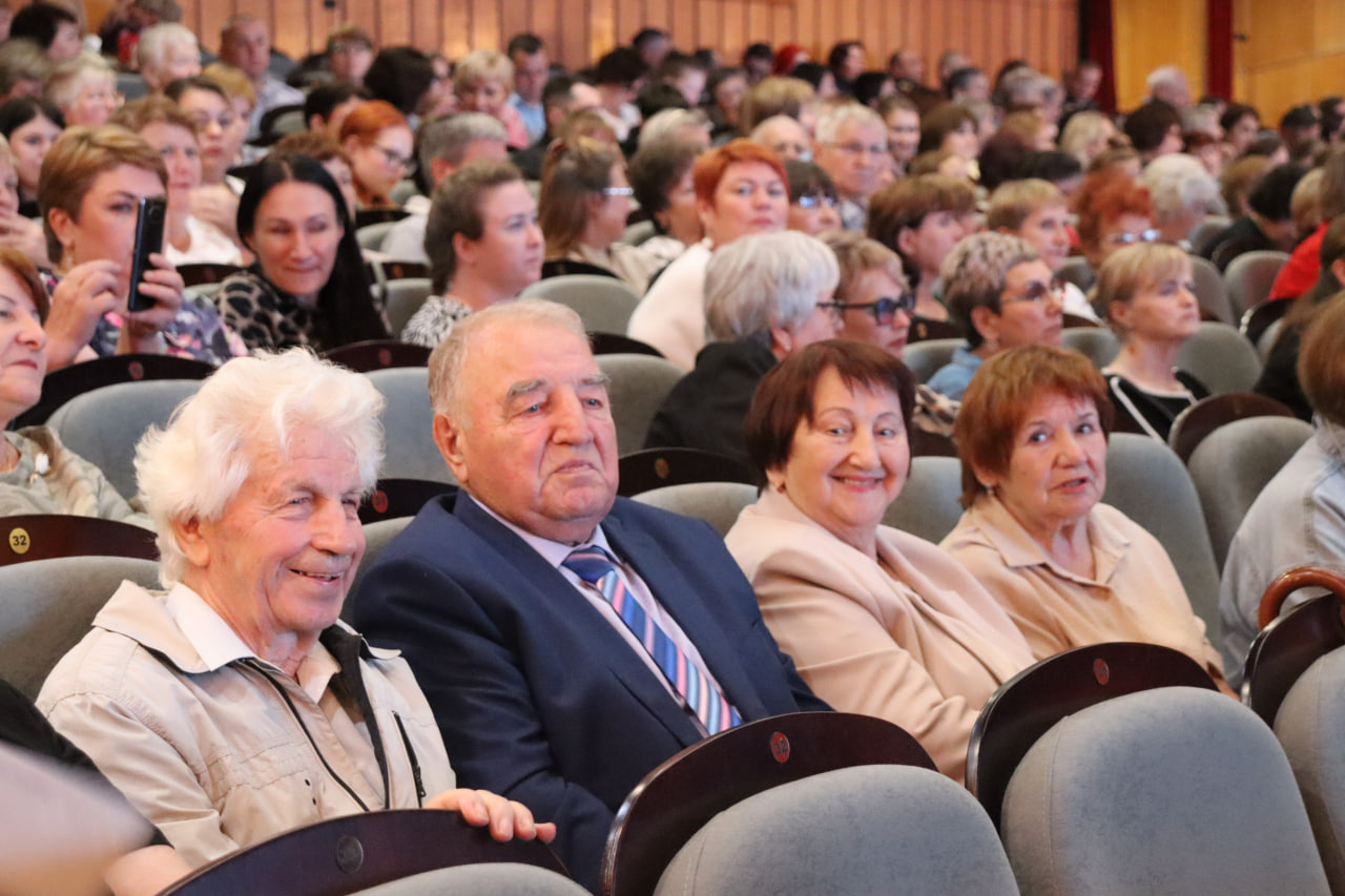 Валентина Матвиенко поздравила костромичей с Днем области, а Сергей Ситников вручил землякам награды