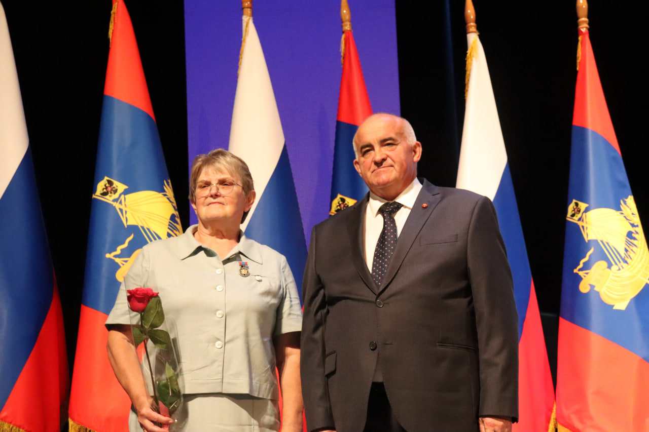 Валентина Матвиенко поздравила костромичей с Днем области, а Сергей Ситников вручил землякам награды