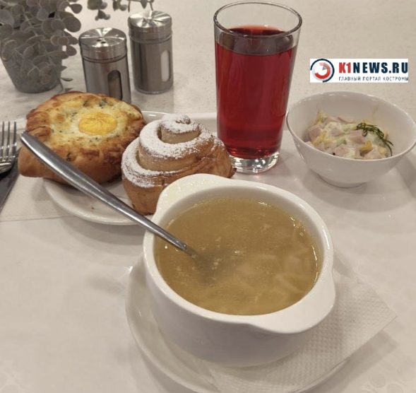 Бесплатные завтраки и обеды могут получать все костромские школьники