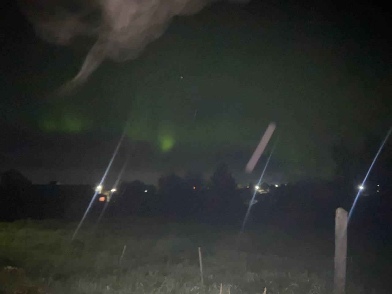 Небо под Костромой озарило северное сияние