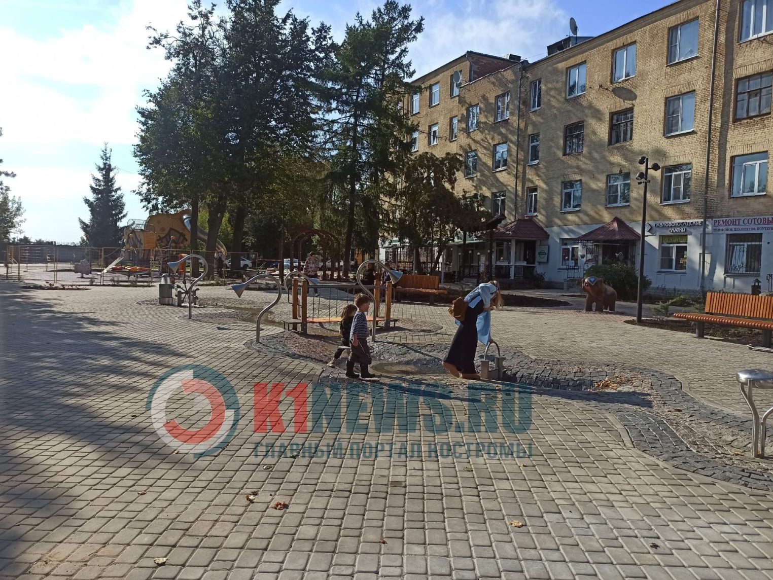 Что-то на современном: крутой водный арт-объект появился в Костроме