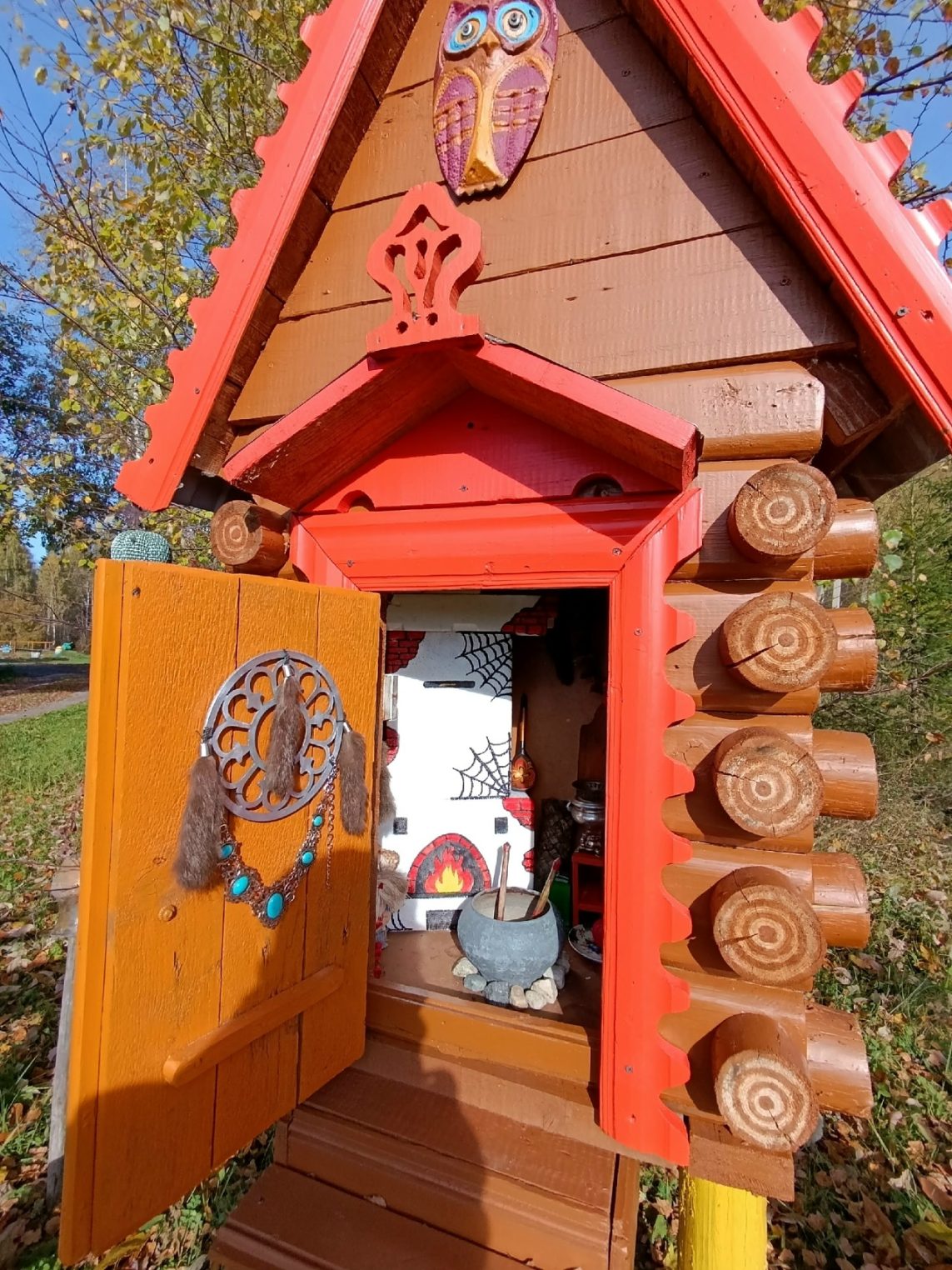 Ведьмы строятся: в Галиче обосновалась еще одна Баба Яга