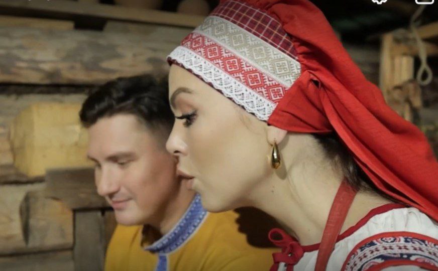 Телеведущие канала "Россия-1" чуть не поженились в Костроме