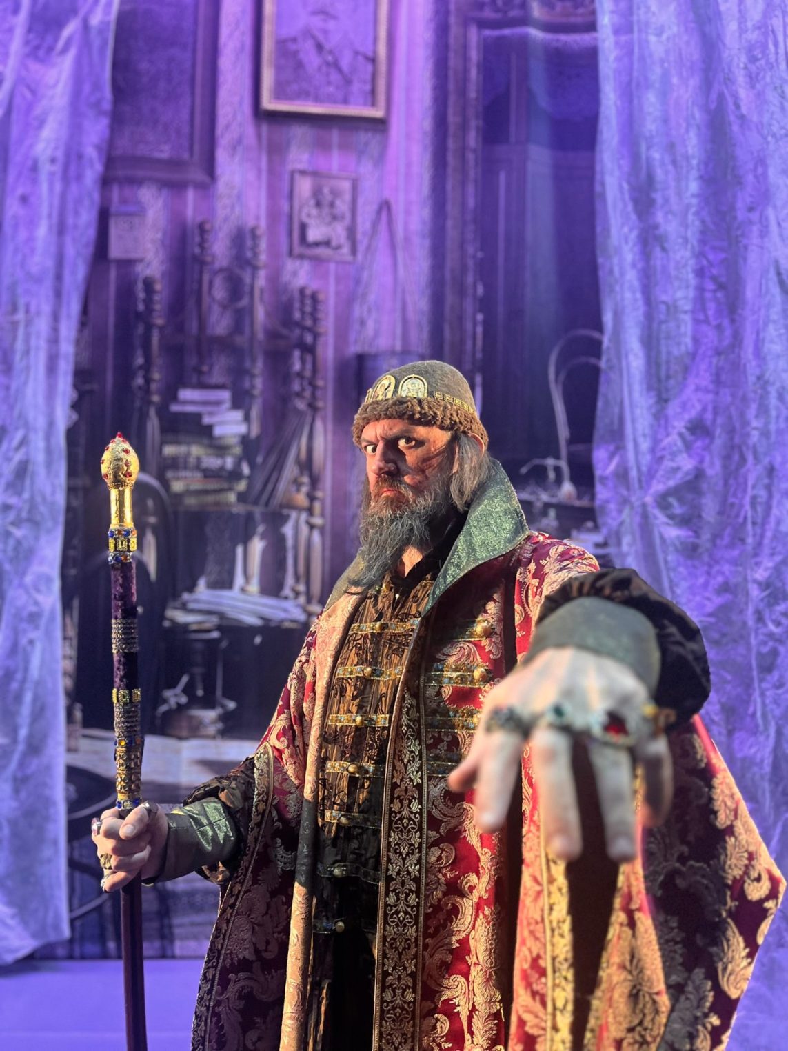 Гайдай и Булгаков "за": в Костроме вызвали из прошлого Ивана Грозного