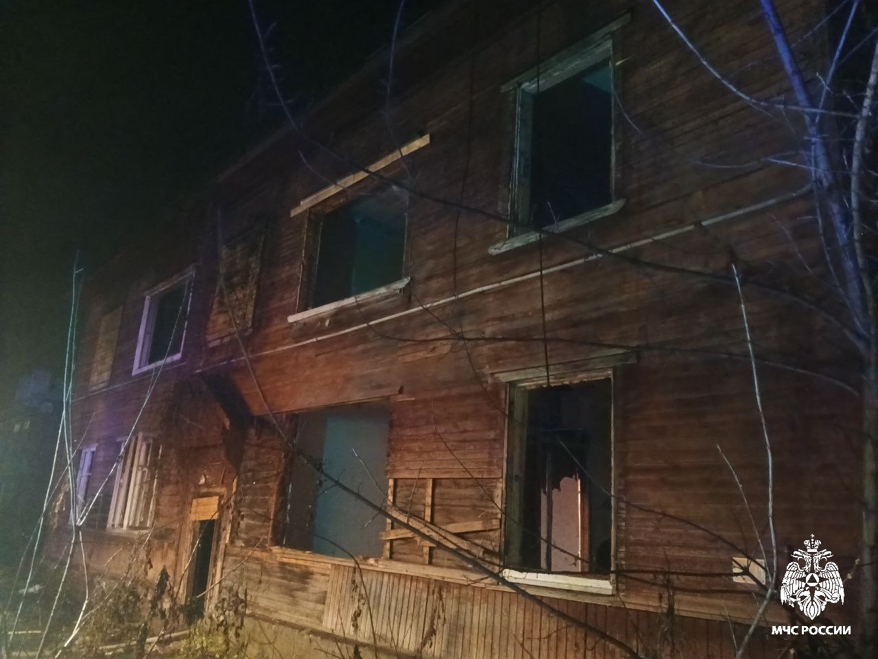 Четверо детей чуть не погибли при пожаре под Костромой