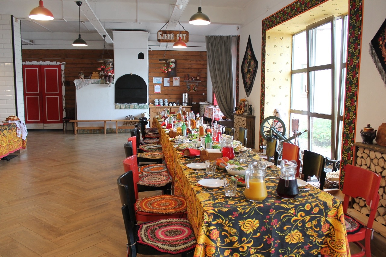 Уютная и атмосферная кондитерская-кафе расположилась в центре города