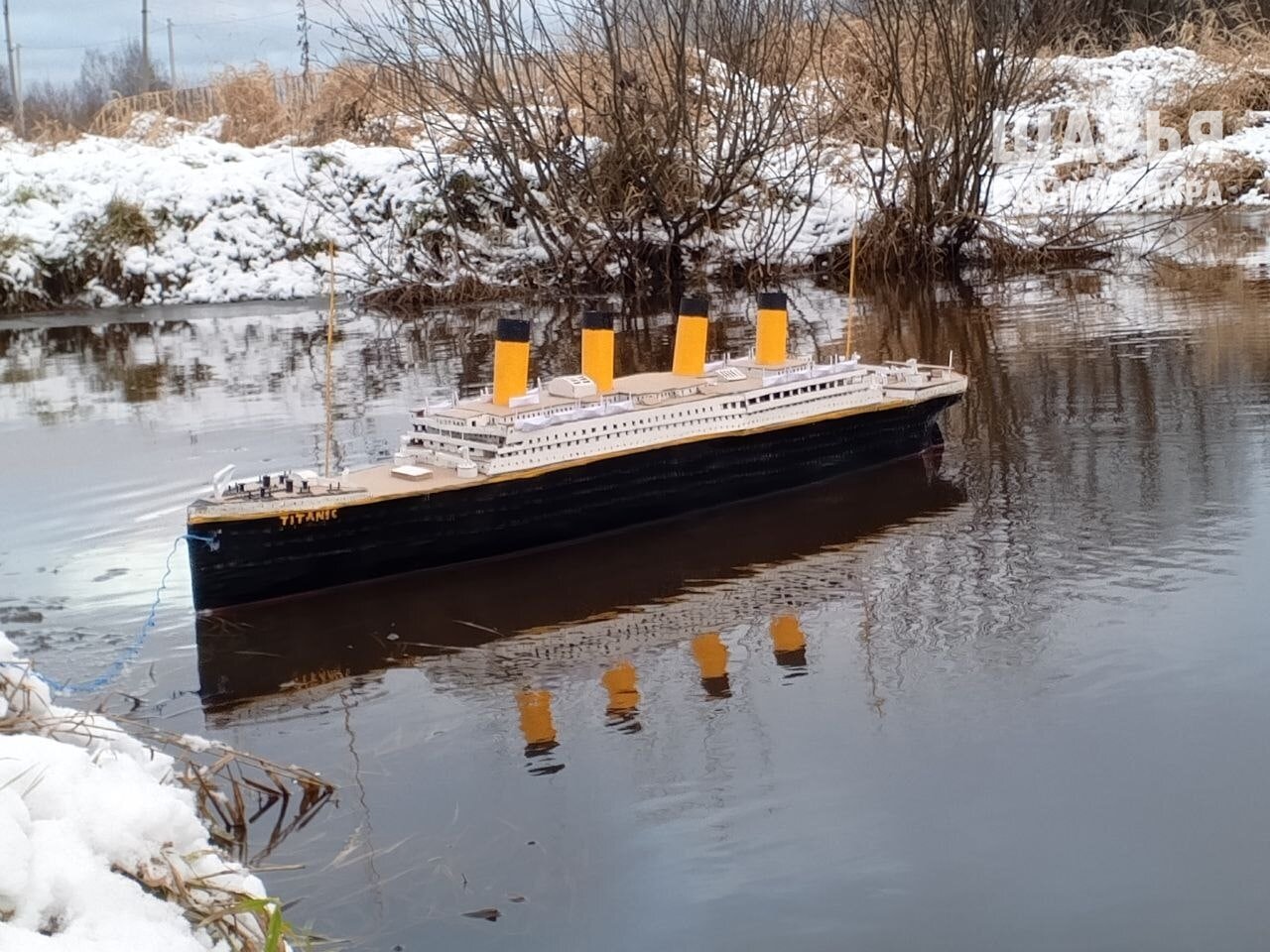 Бумажный "Титаник" бороздит шарьинские водоемы