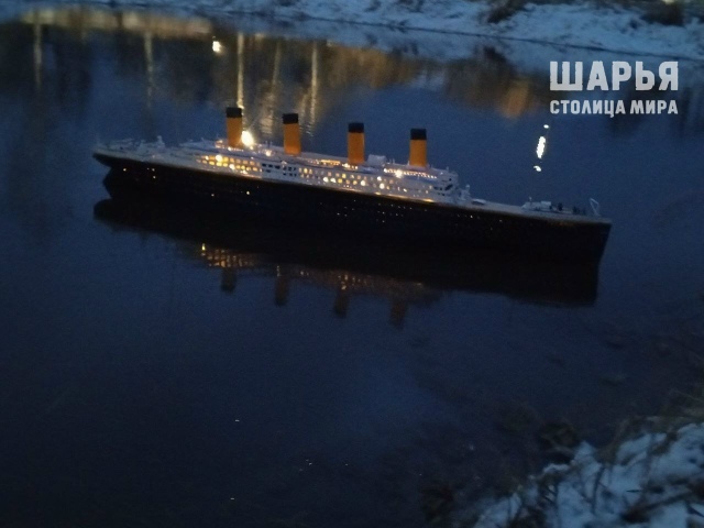 Бумажный "Титаник" бороздит шарьинские водоемы