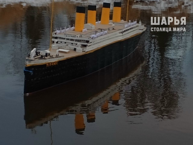 Бумажный "Титаник" бороздит шарьинские водоемы
