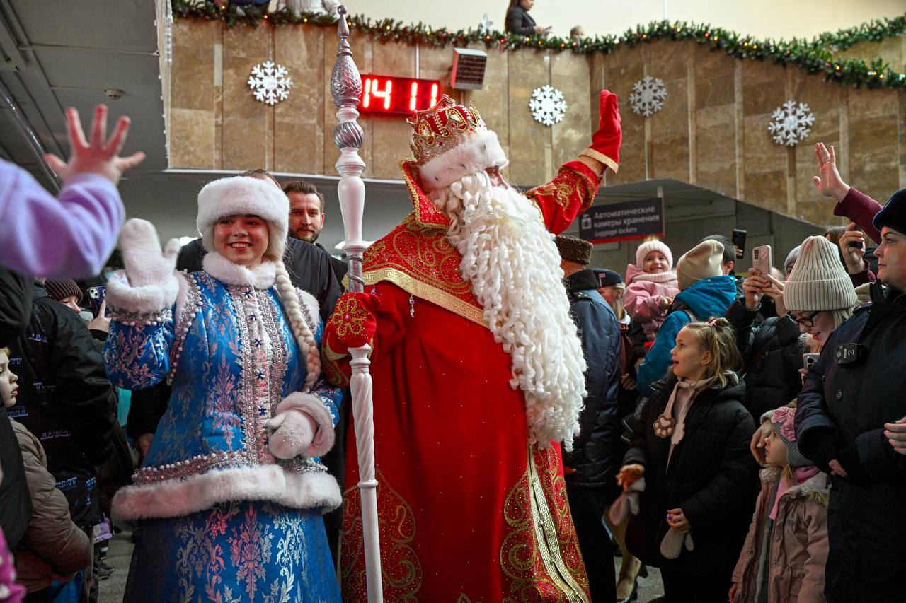 Волшебный поезд Деда Мороза под Новый год прибудет в Кострому