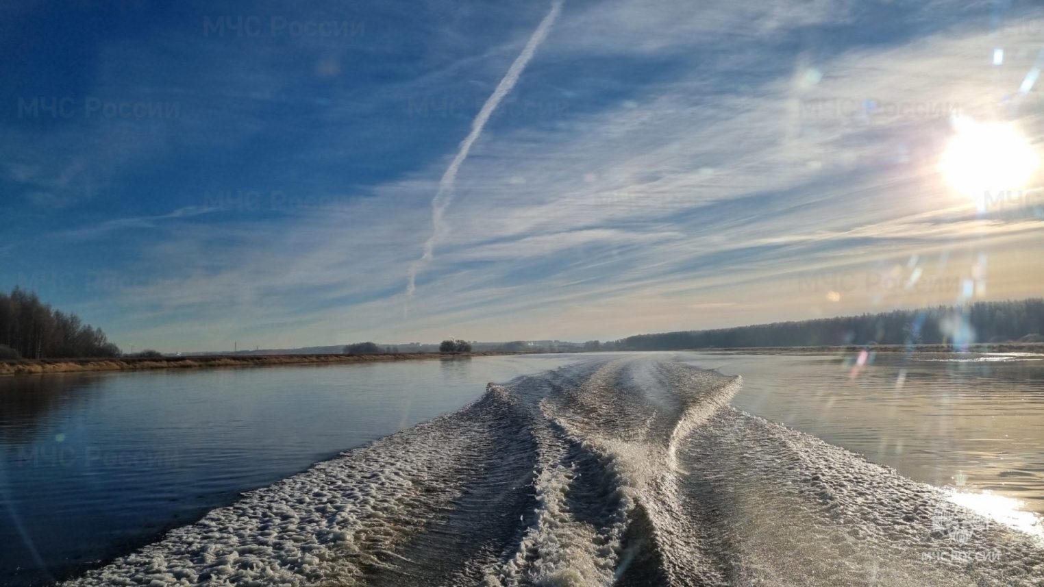 Навигация закрыта, а костромичи молодцы