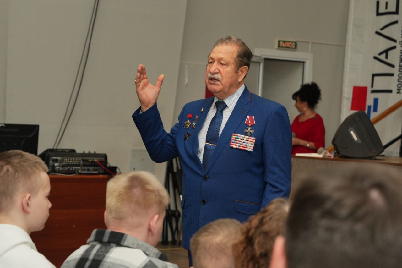 Праздник матерям и женам бойцов подарил Костромской профсоюз военнослужащих