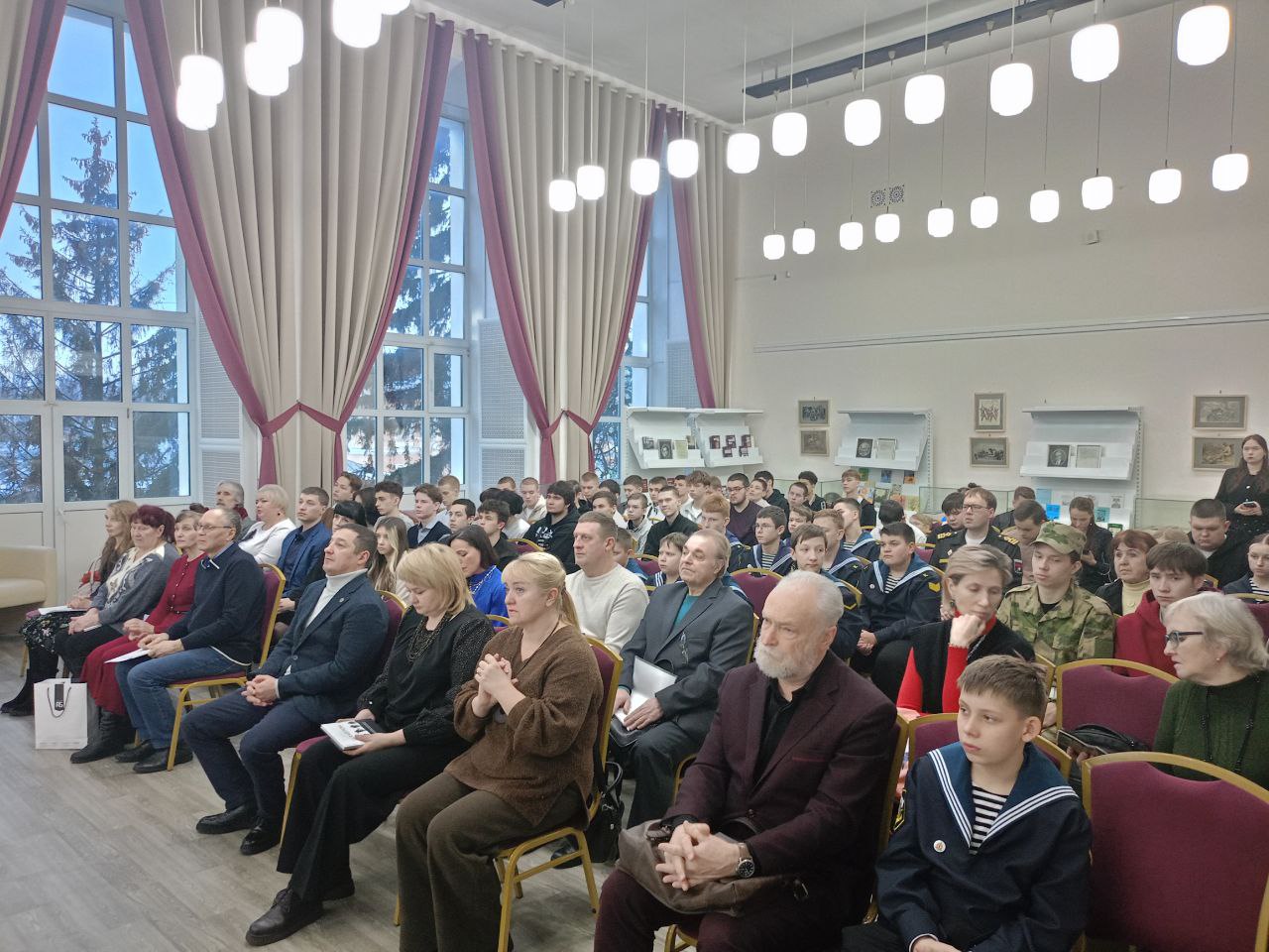 Творчество костромских бойцов и их семей собрали в книгу