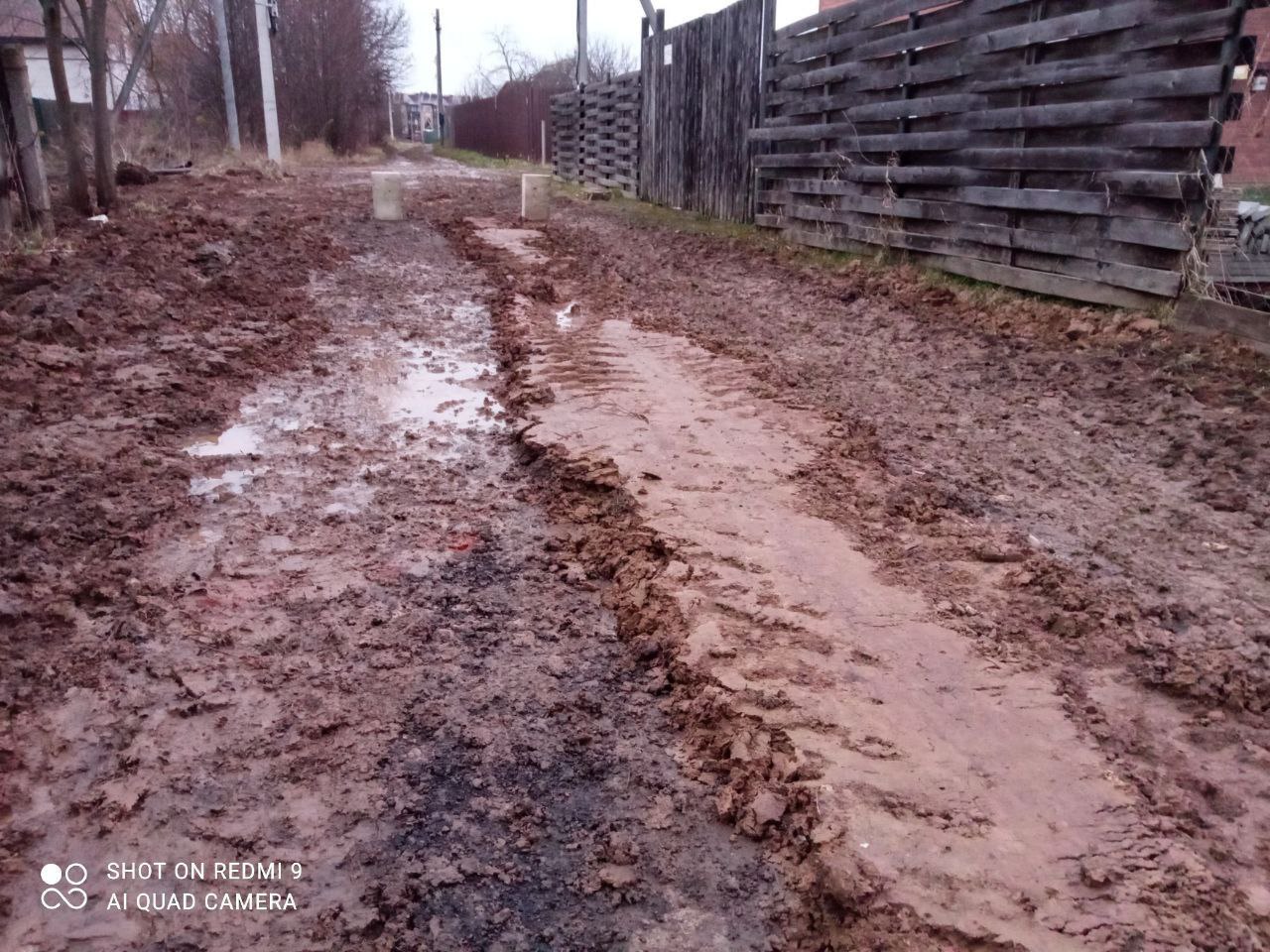 Жители костромского СНТ боятся утонуть в грязи