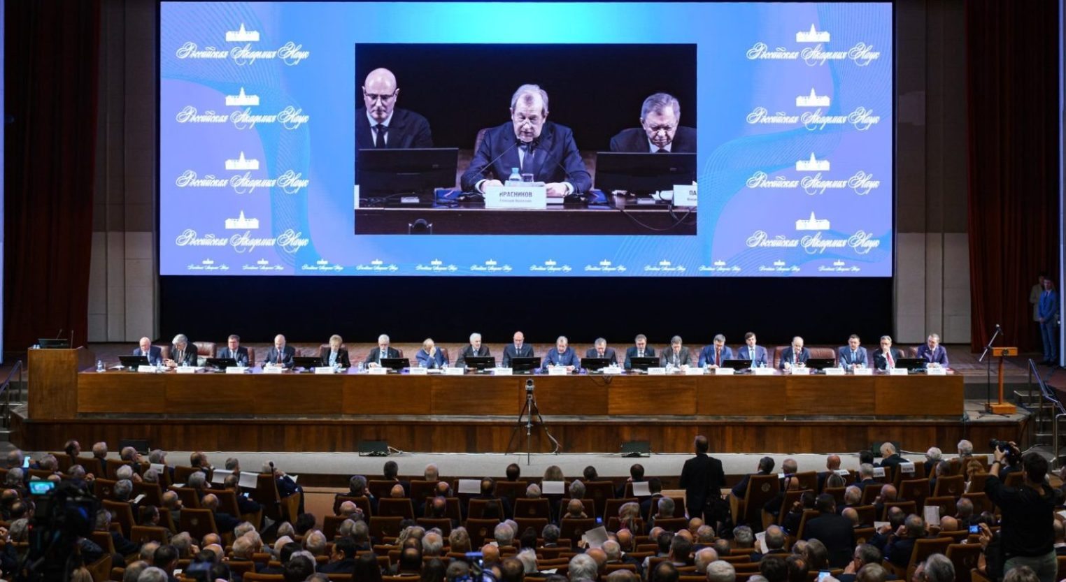 Новые учебники изменят уроки костромских школьников