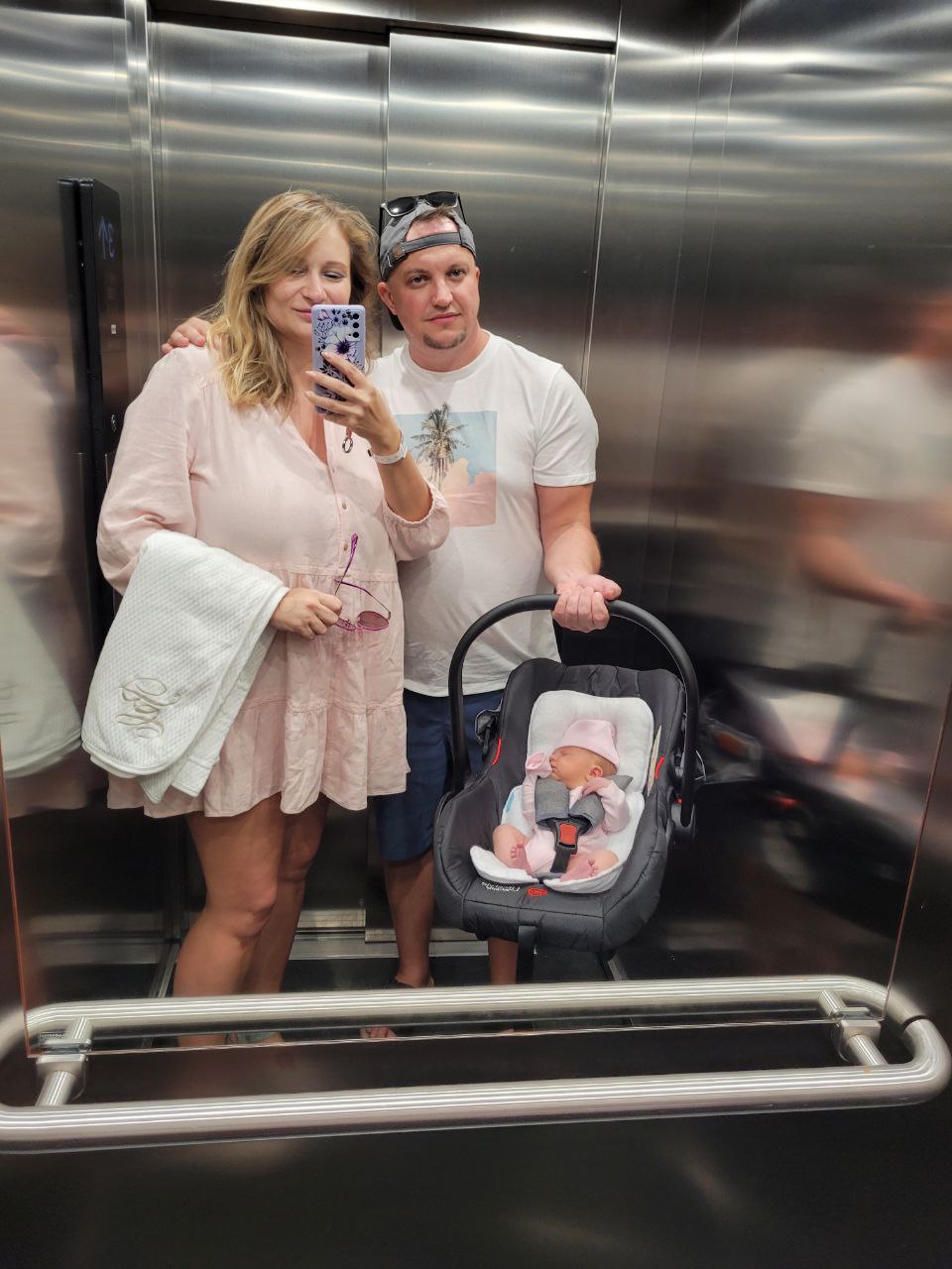 «Я восемь лет ждала своего ребенка». Как россиянка Светлана Соседова родила дочку в Мексике