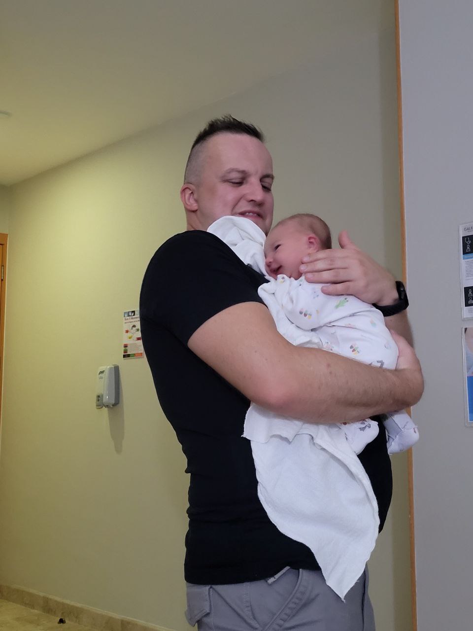 «Я восемь лет ждала своего ребенка». Как россиянка Светлана Соседова родила дочку в Мексике