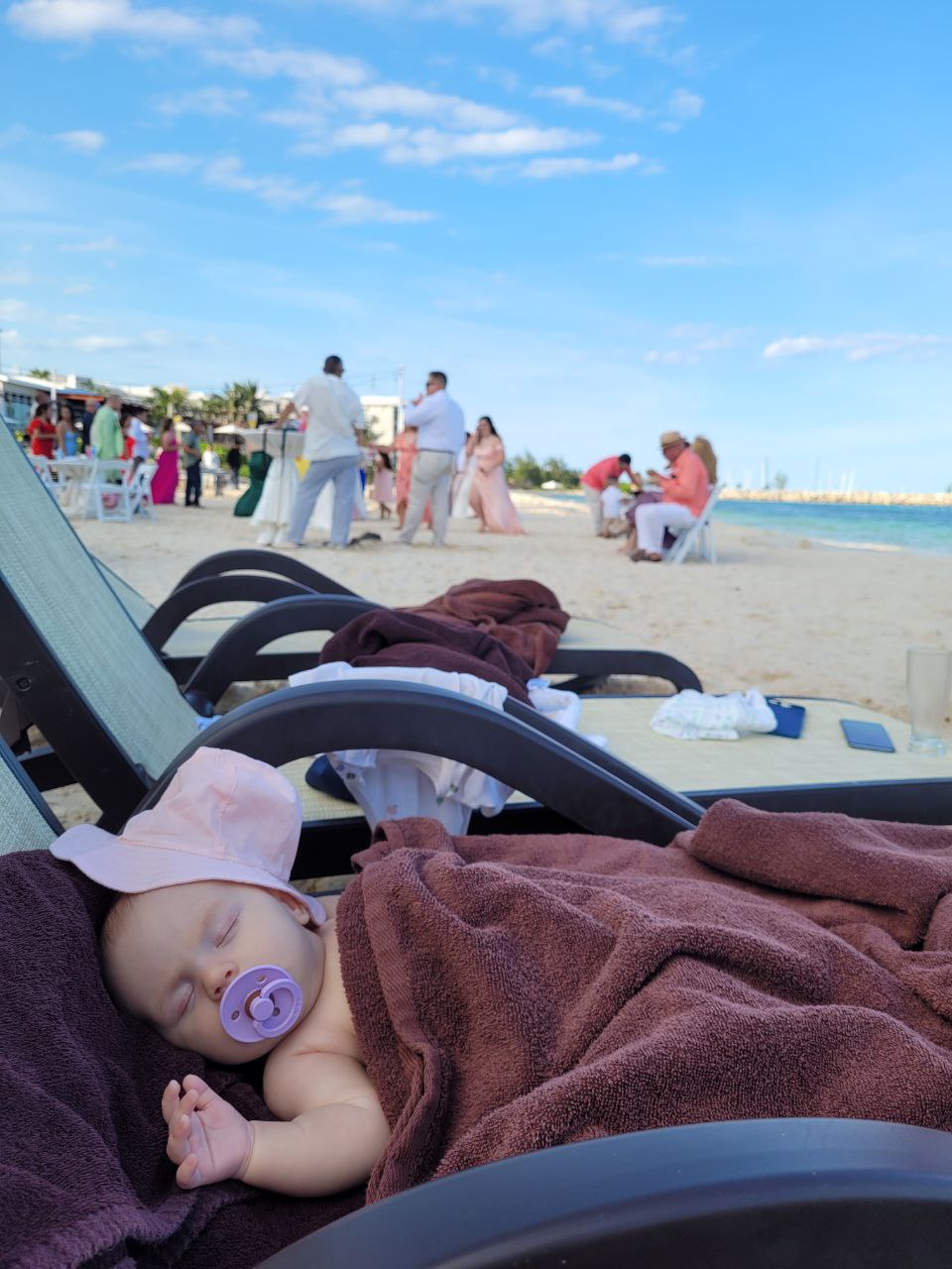 «Я восемь лет ждала своего ребенка». Как россиянка Светлана Соседова родила дочку в Мексике