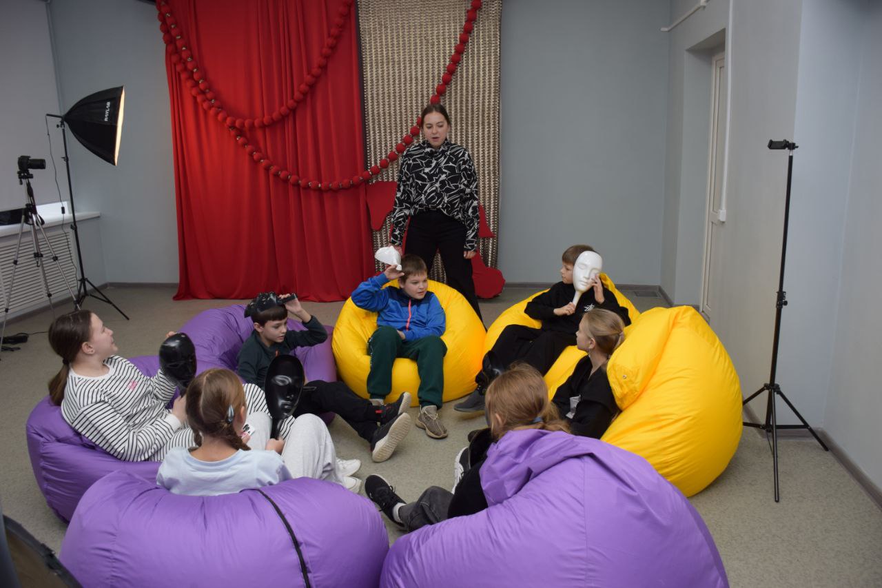 В Сандогоре открылся молодёжный центр «МИР»