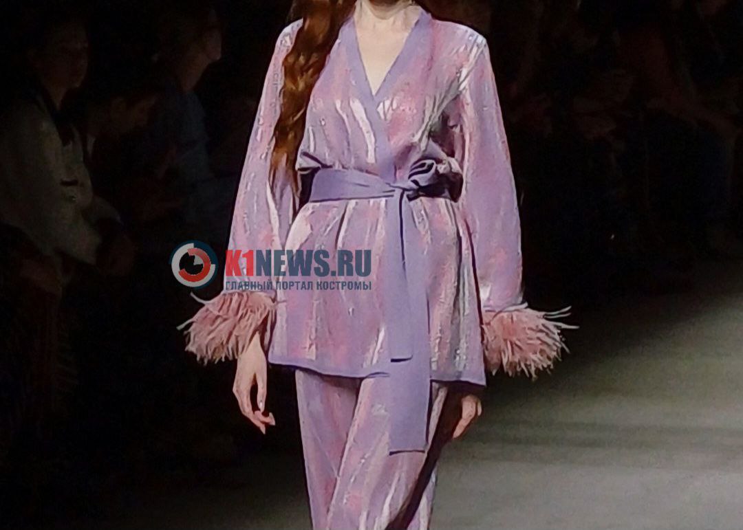 Мода на яркие цвета и смелые силуэты покорит костромичек в новом году