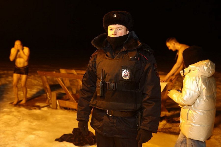 Костромичи отметили Крещение без происшествий