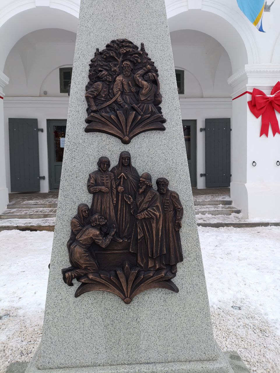 Говорящий памятник радует костромичей и туристов