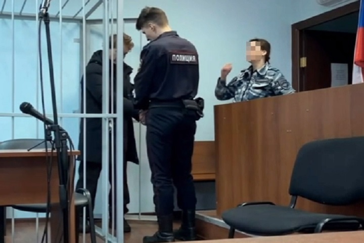 Пырнувший двух земляков ножом костромич получил 4 года