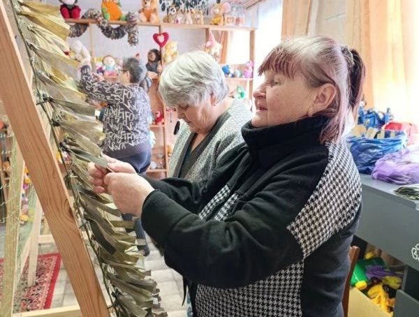 Костромские ткачихи прячут бойцов СВО от врага