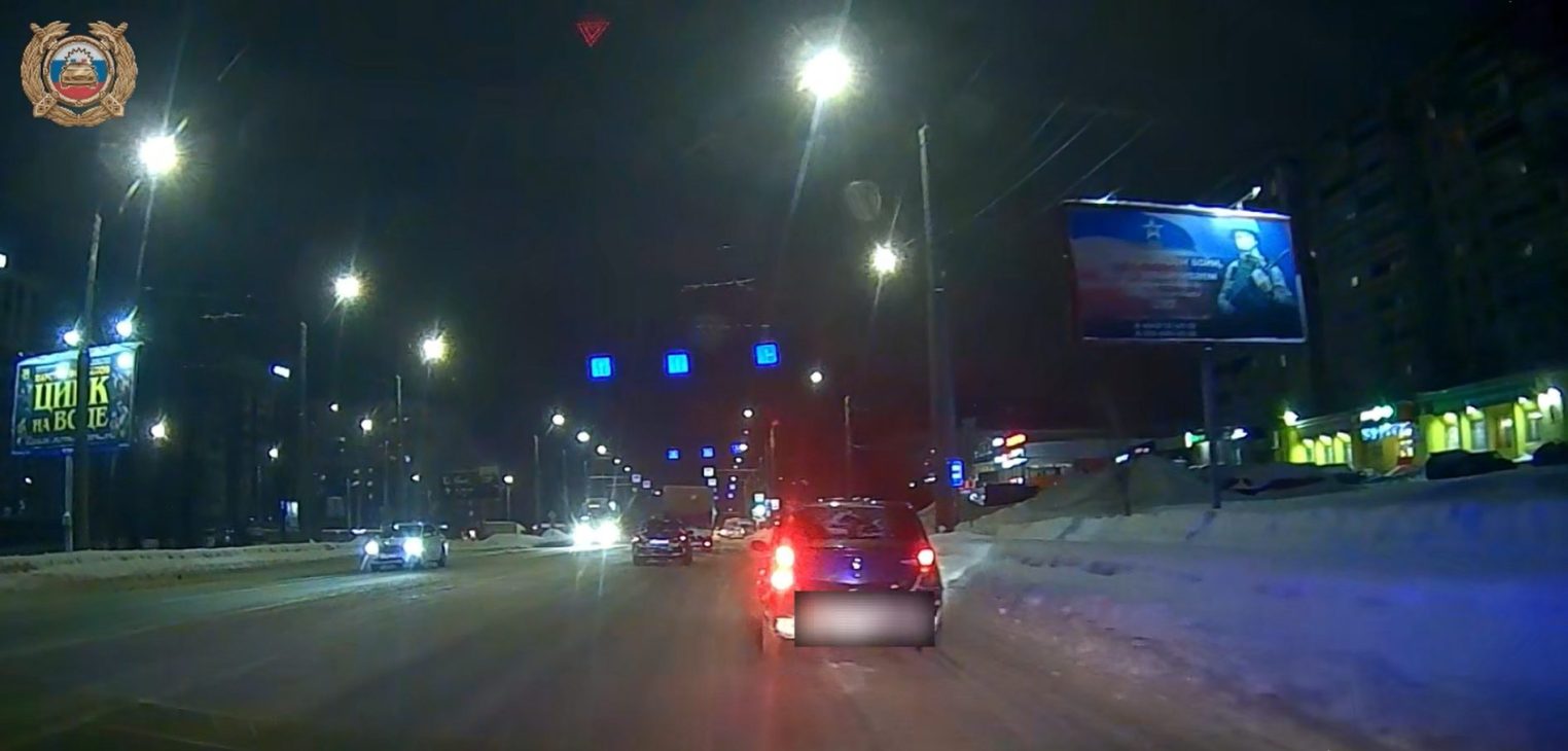 Горе-водитель поплатился свободой и деньгами за нарушения в Костроме