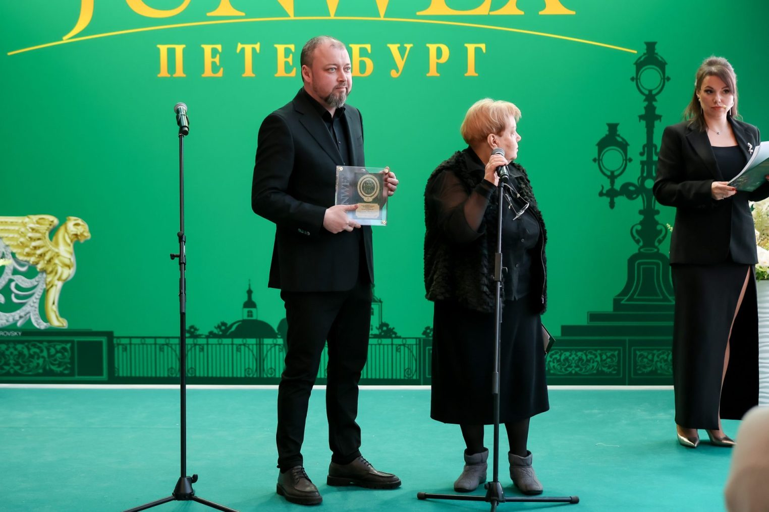 Ювелирная компания «Дар» покорила Санкт-Петербург: победа на выставке JUNWEX