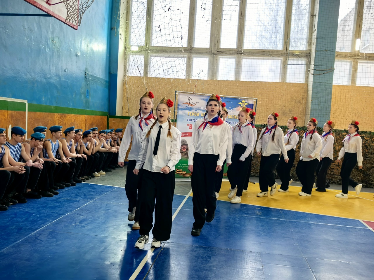 В Костроме конкурс строя и песни посвятили погибшим выпускникам