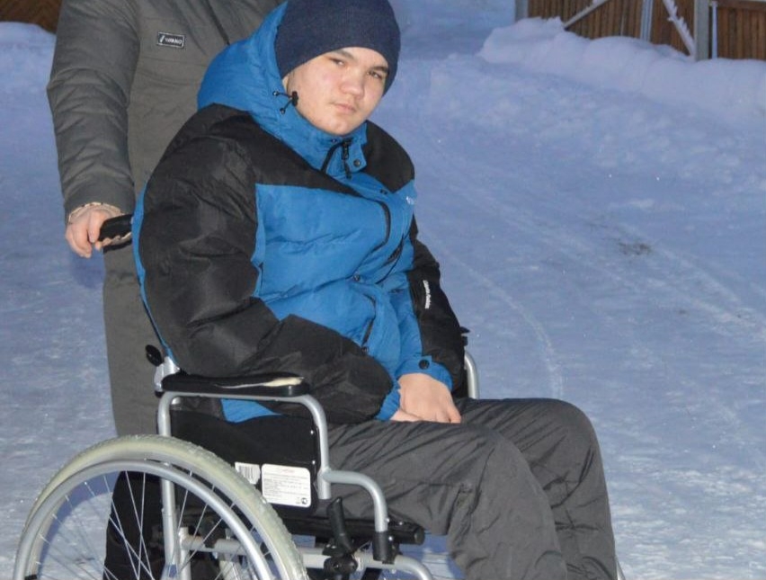 Настоящий боец Миша Бороздин нуждается в помощи костромичей