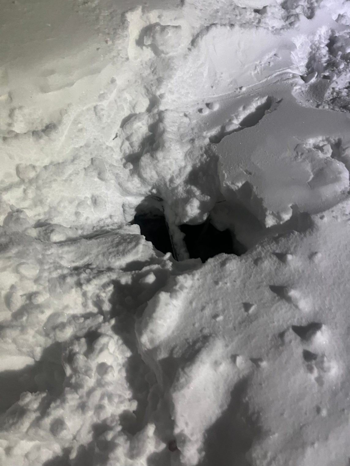 В Костроме 5-летний ребенок провалился в колодец