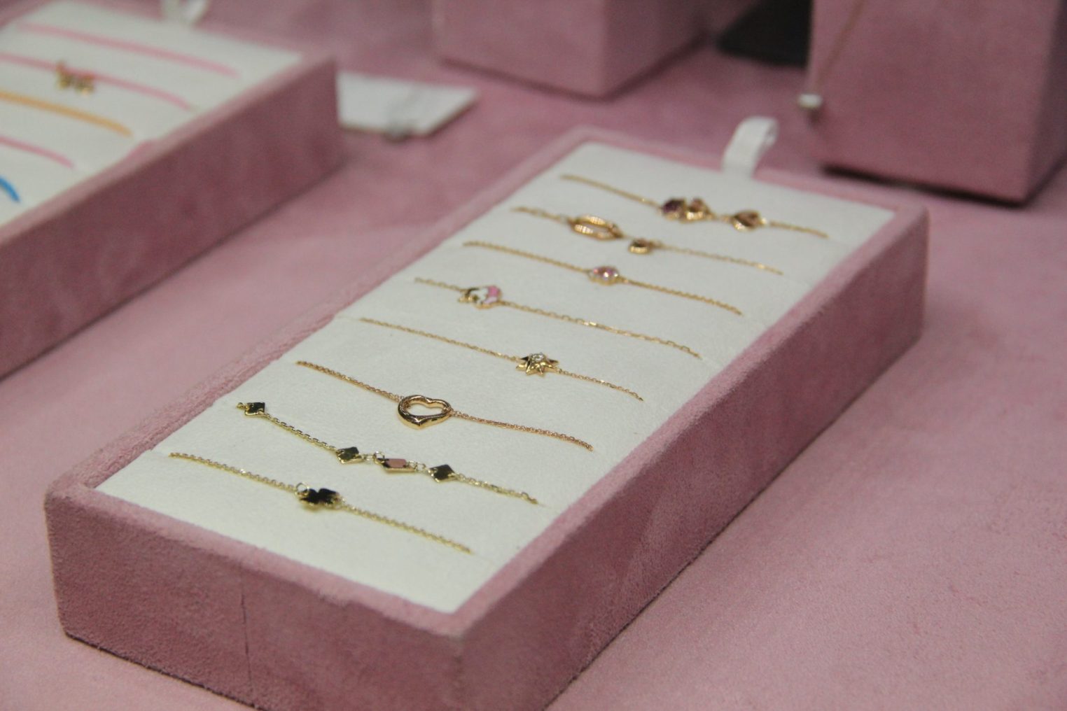 Как выбрать подарок на 8 Марта и не растеряться