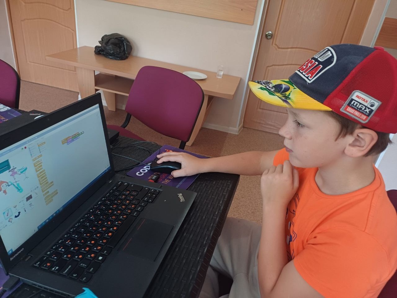 "ID Land" под Ярославлем : отдых от экранов и погружение в мир ИТ!