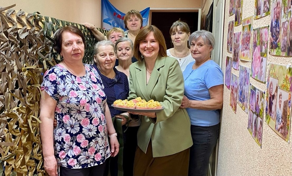 Сладкий чак-чак объединил костромичей в ЗАГСе