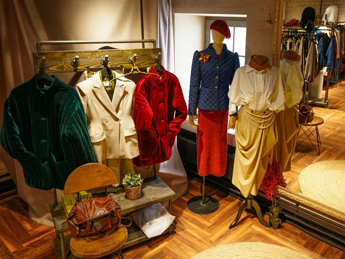 Новая городская классика: в Костроме представили стильные телогрейки от «Алисия Фиори»