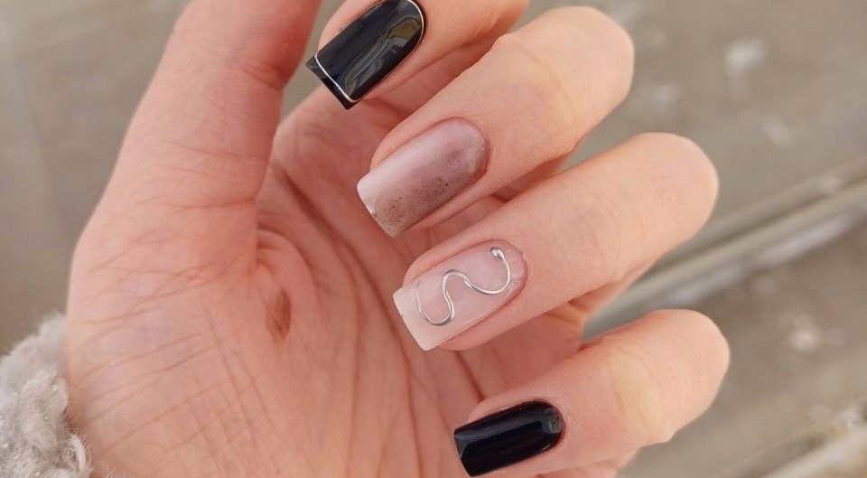 Не меньше 45 минут: сколько должен длиться сеанс идеального маникюра в Костроме