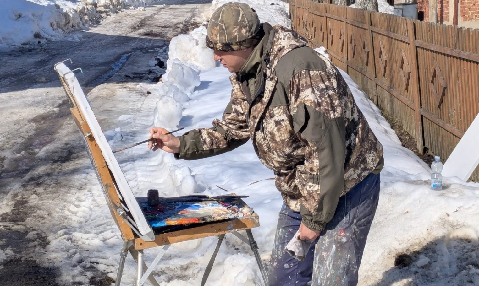 Художники и грачи слетелись со всей страны в Сусанино под Костромой